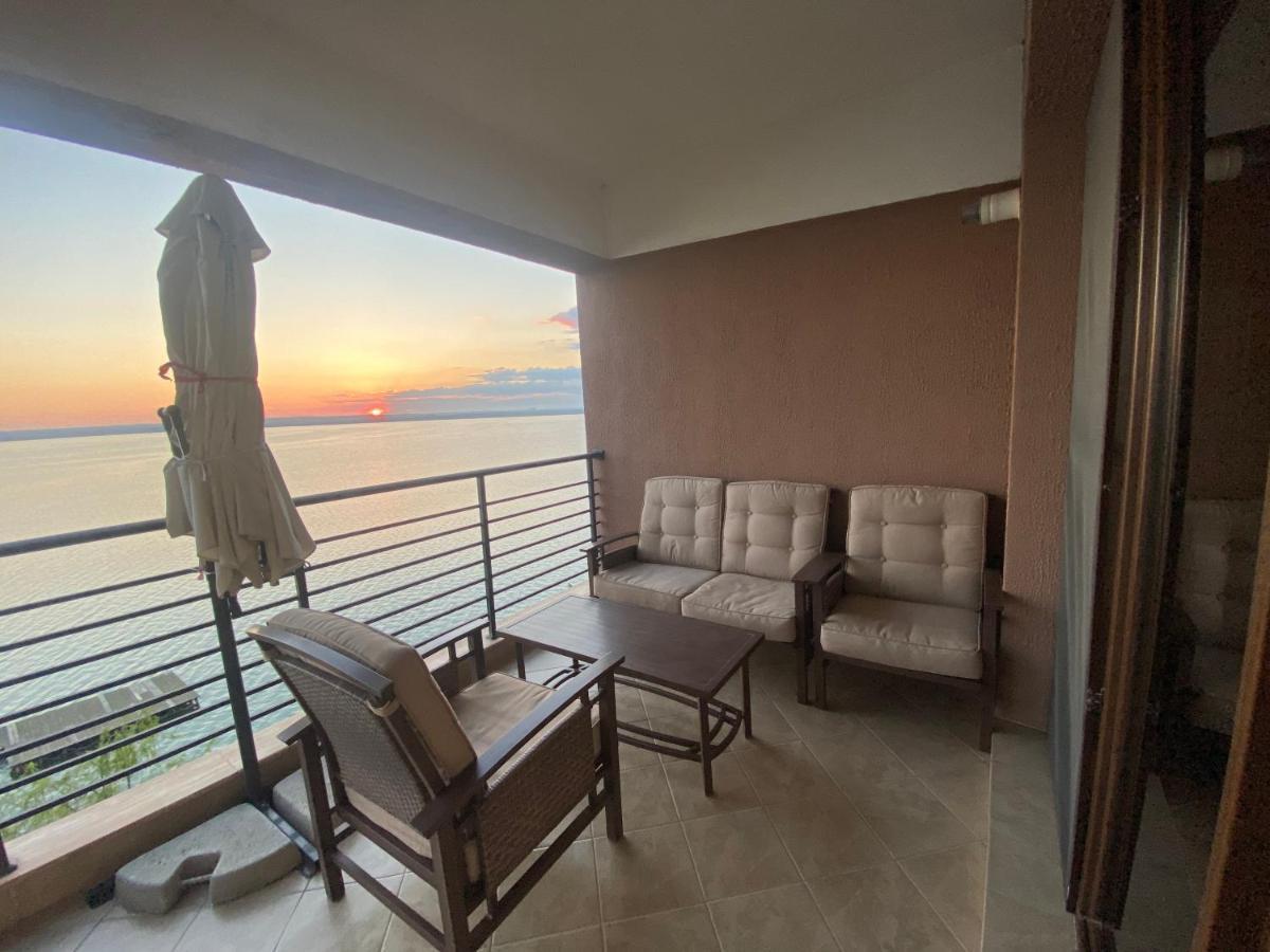 Amazing View Apartment Мамая Екстер'єр фото